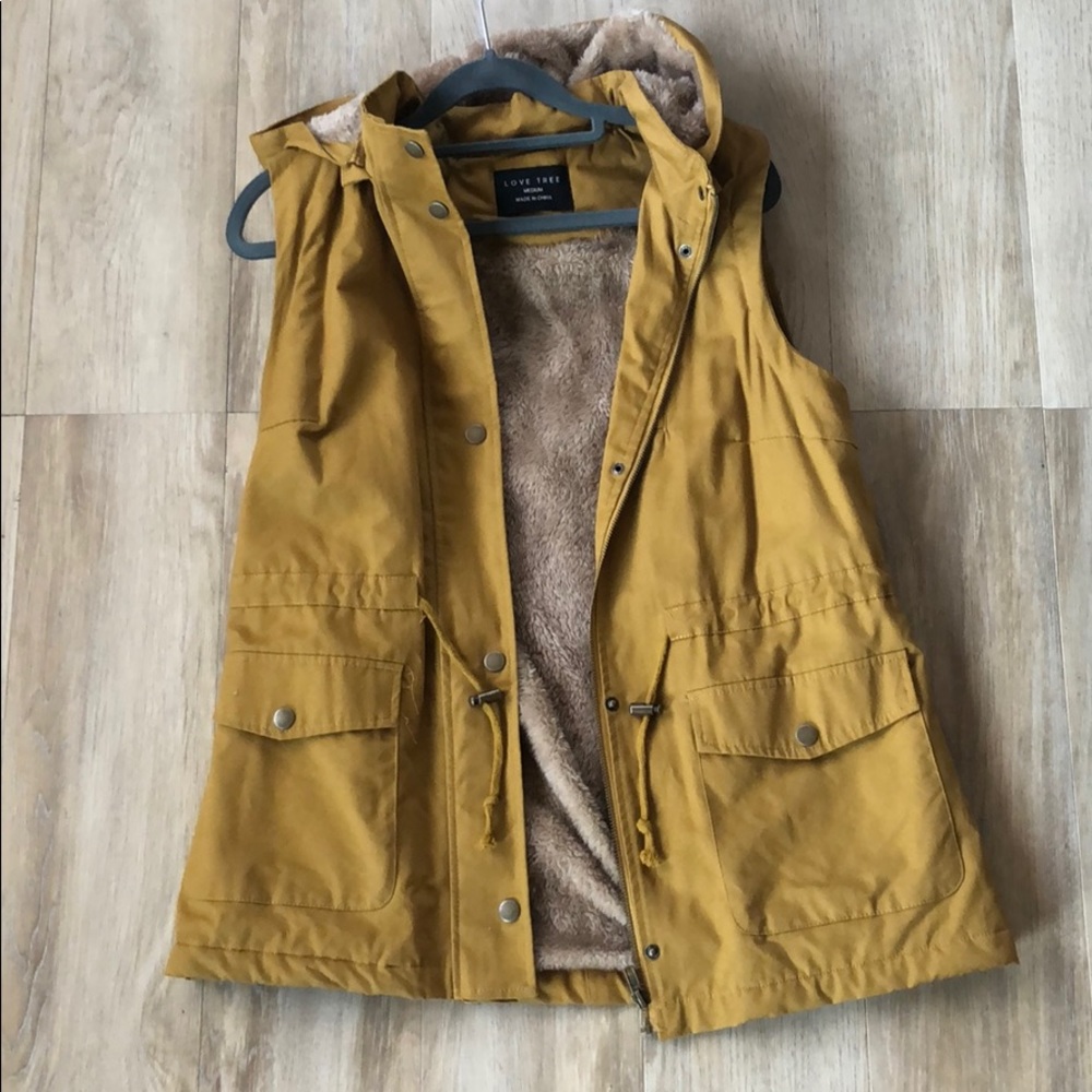Love tree utility vest